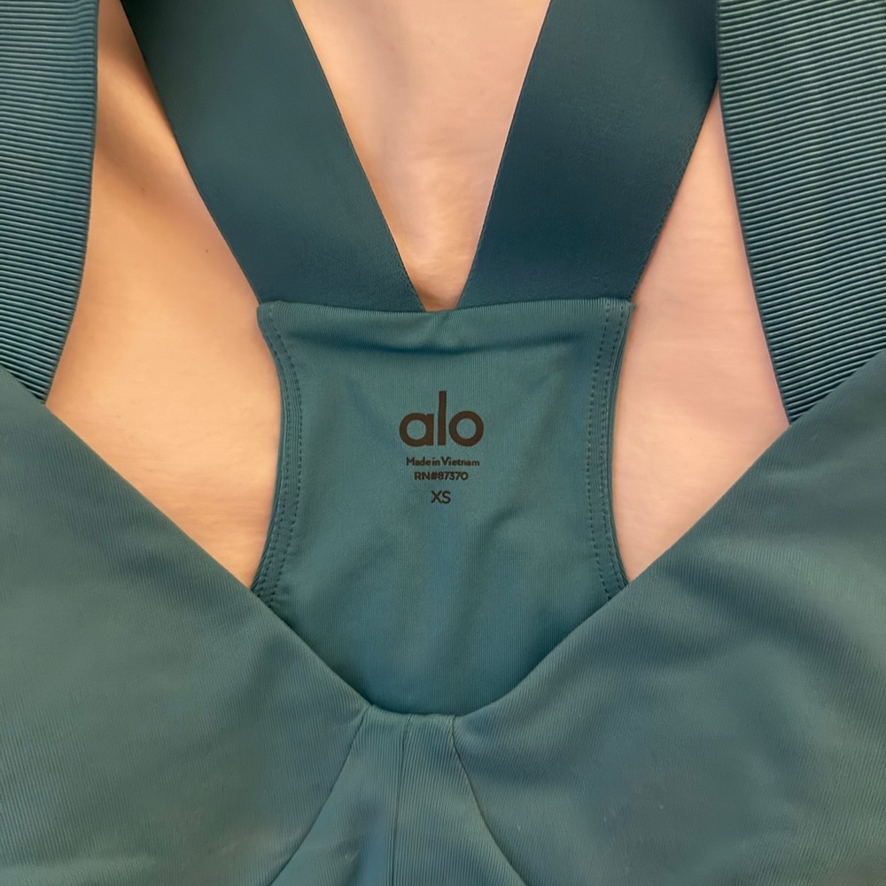 Alo Yoga Teal Activewear Set - Gem